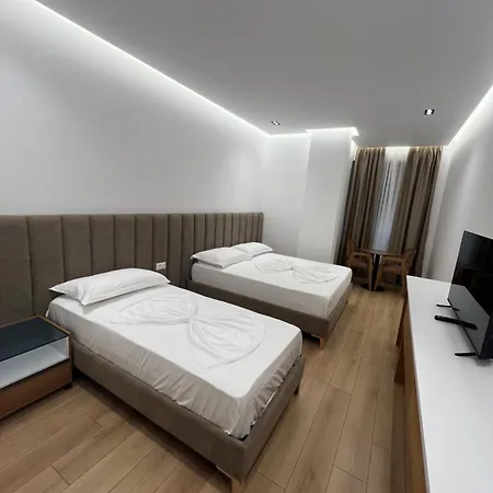 Ares Hotel Golem (Tirana)